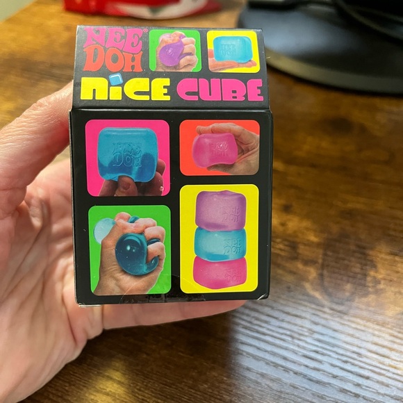 🎁Free with Purchase!🎁 NWOT Nee Dough Nice Cube Stress Ball - Picture 2 of 2